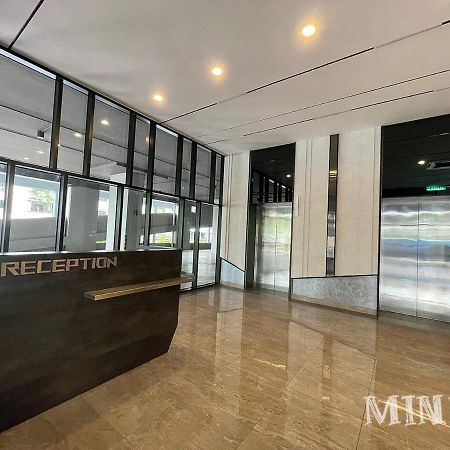 Netizen Near Mrt 2-3Pax Cozy Stay Cheras Exterior foto